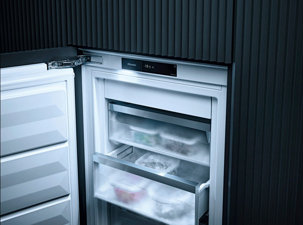 Miele FNS 7774 D
