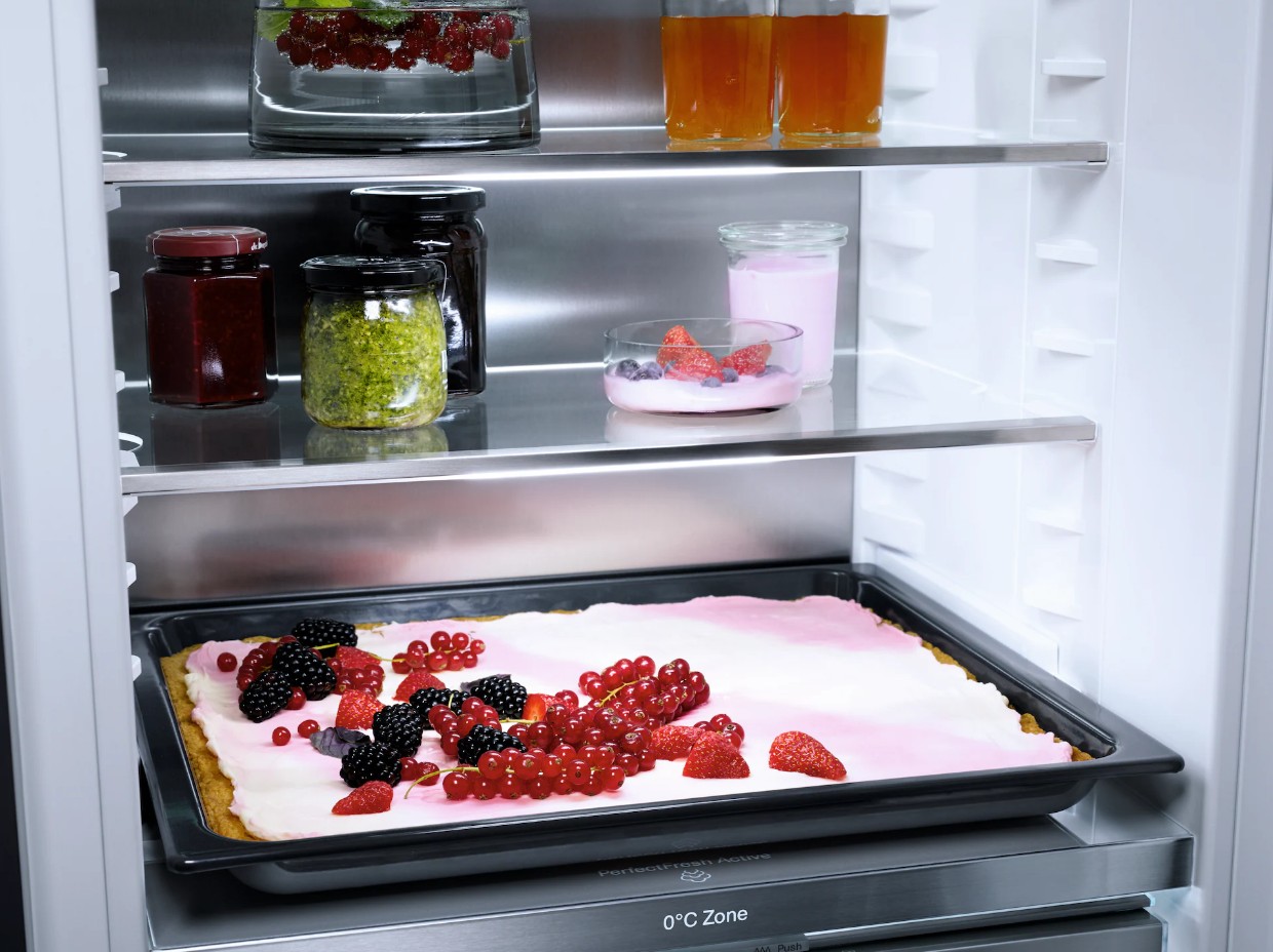 Miele K 7747 С