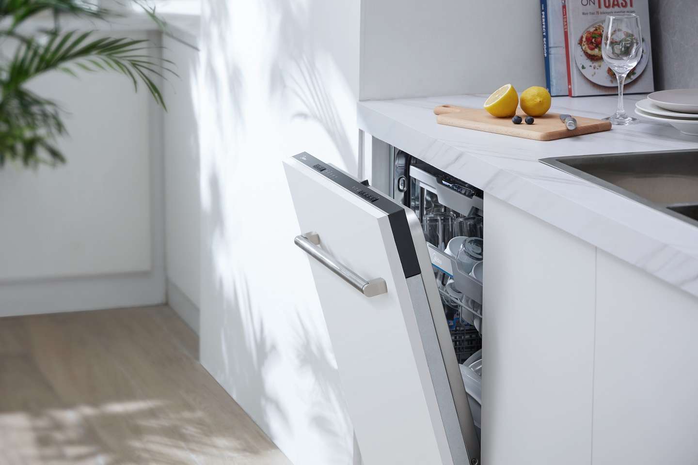 Midea MID60S340i