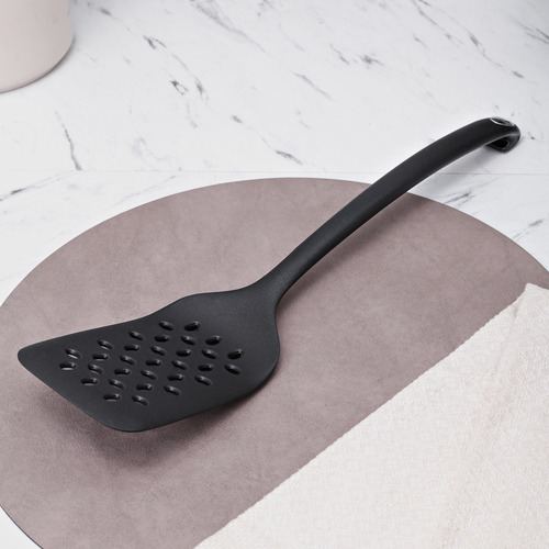 Кухонная лопатка с отверстиями Non-Stick, 33 см, нейлон, черный, серия Signature, Robert Welch