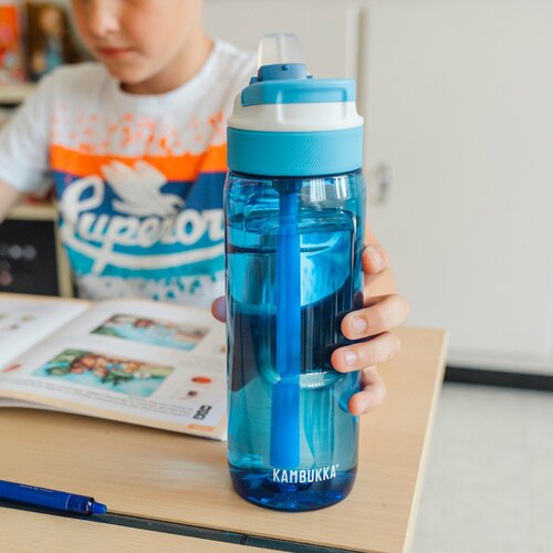 Пластиковая бутылка для воды Crisp Blue, 750 мл, синий, серия Lagoon, Kambukka