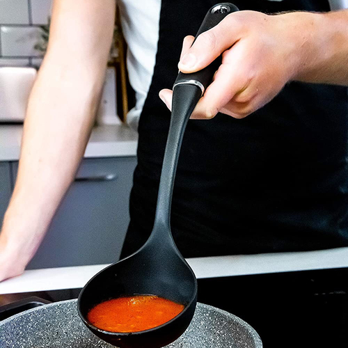 Нейлоновый половник Soft Grip Nylon, 34 см, черный, серия Master Class, Kitchen Craft